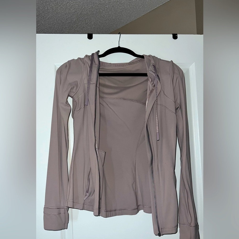 LULULEMON ZIP UP SWEATER size 6
